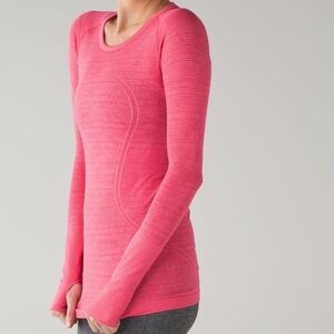 LULULEMON RUN SWIFTLY TECH LONG SLEEVE CREW IN HEATHERED BOOM JUICE